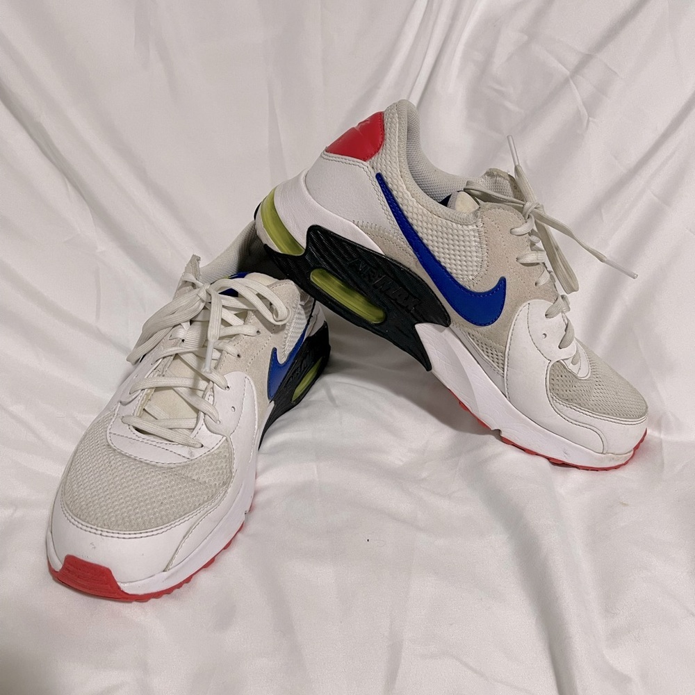 Nike Women shoe